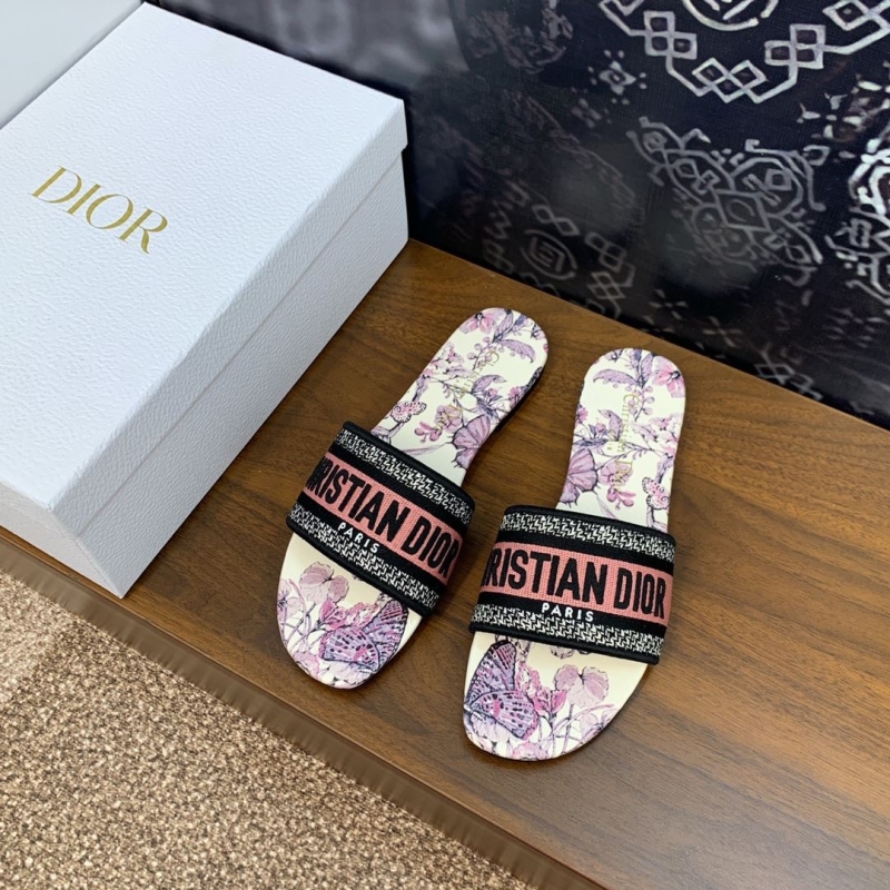 ch**an D*or slippers